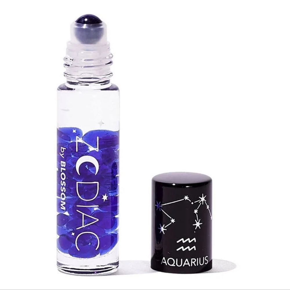 🧚♀️AQUARIUS Blossom Roll-On Vanilla Lip Gloss NWT